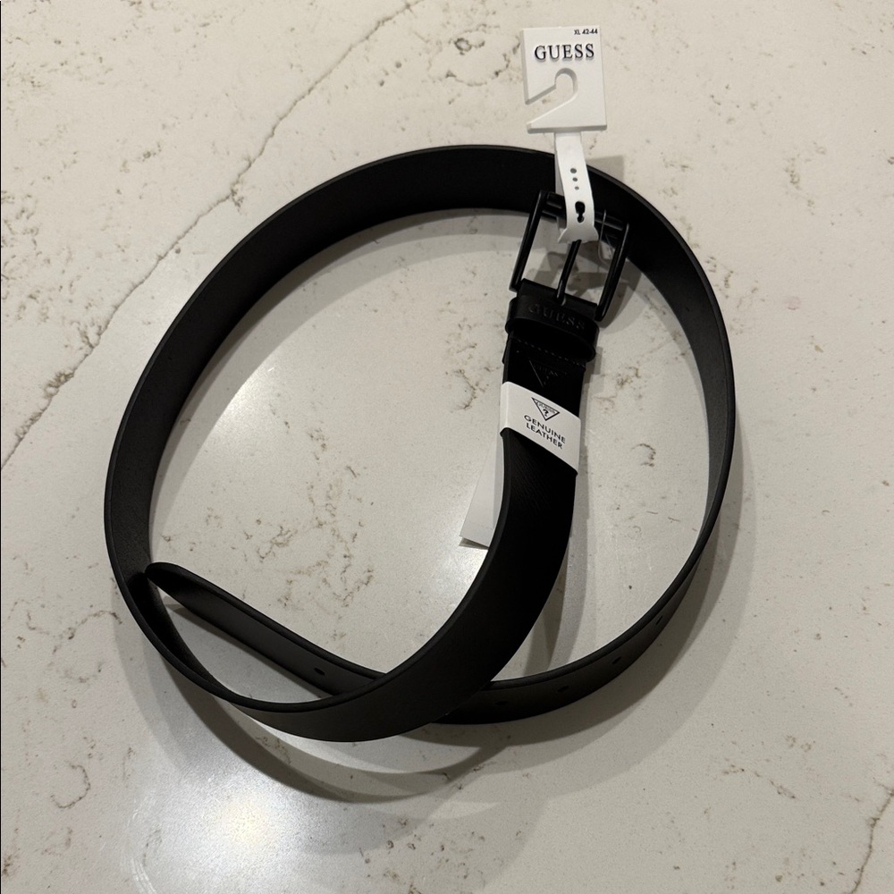 Guess Men's Sleek Black Belt XL (42 - 44) Genuine Leather NWTS $49.50
